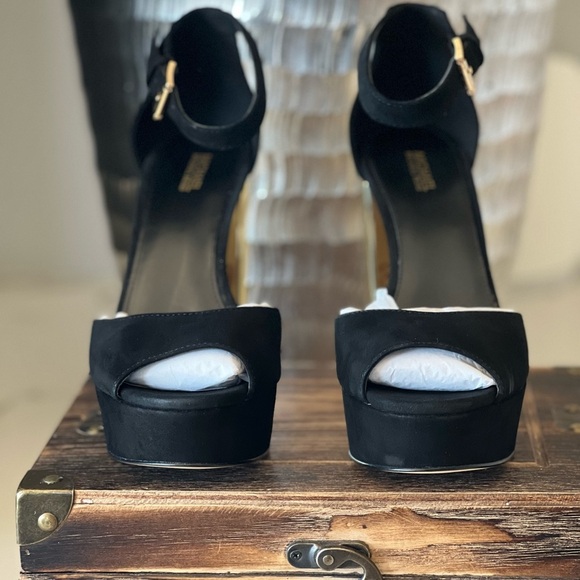 MICHAEL Michael Kors Porter Ankle Strap Block Heel Sandals in Black - Picture 6 of 12